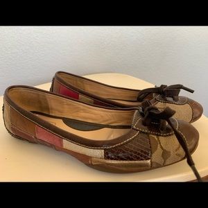 Coach flats
